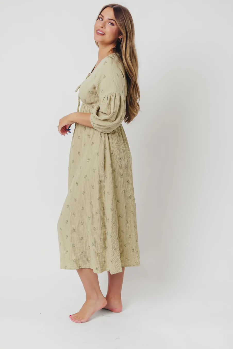 Fashion Worth Collective Hunter 100% Cotton Gauze Midi Dress in Thyme/Sage Foliage - Bump Frien
