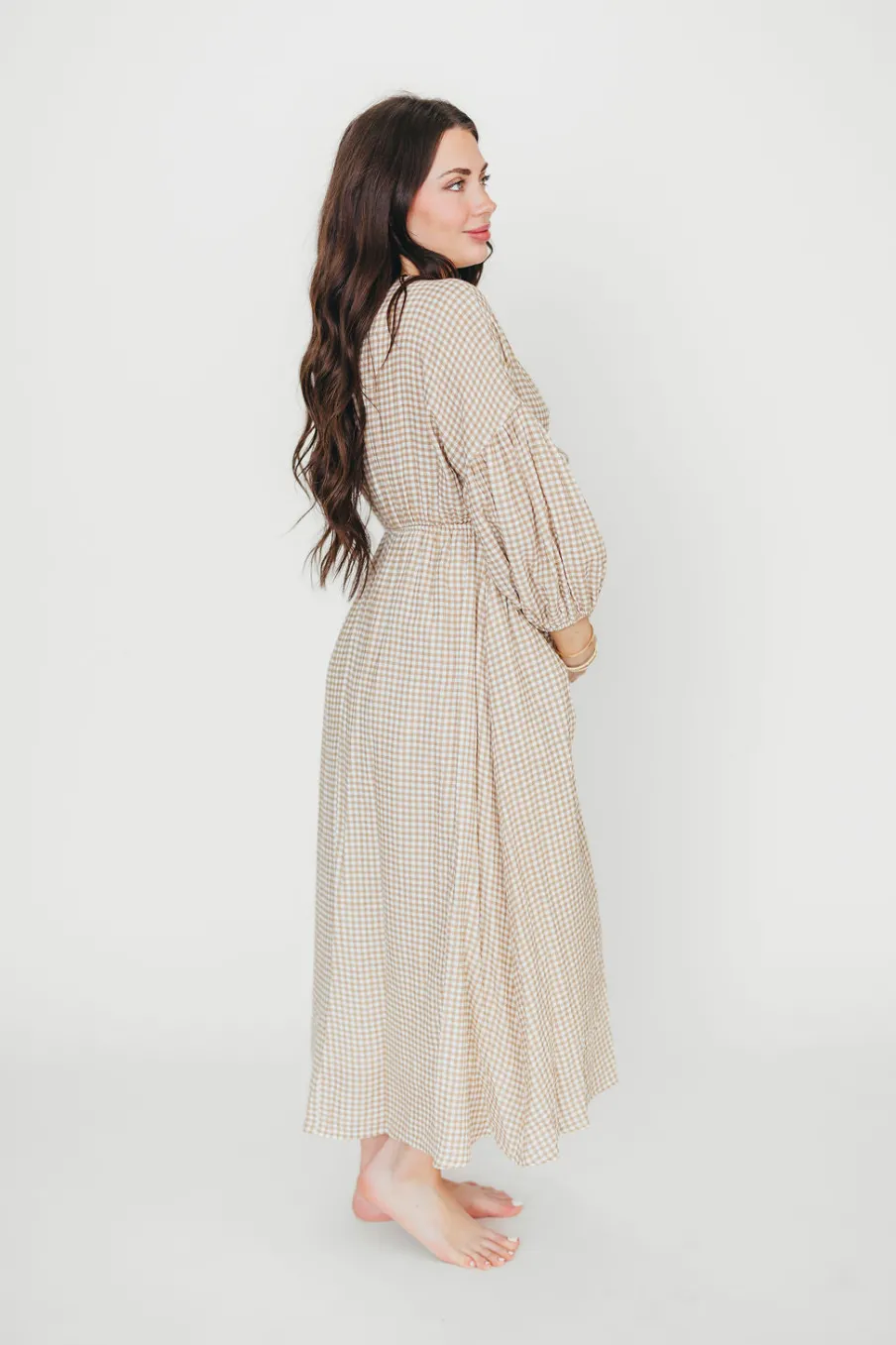 Hot Worth Collective Hunter Printed Gauze Midi Dress in Natural Plaid - Bump Friendly