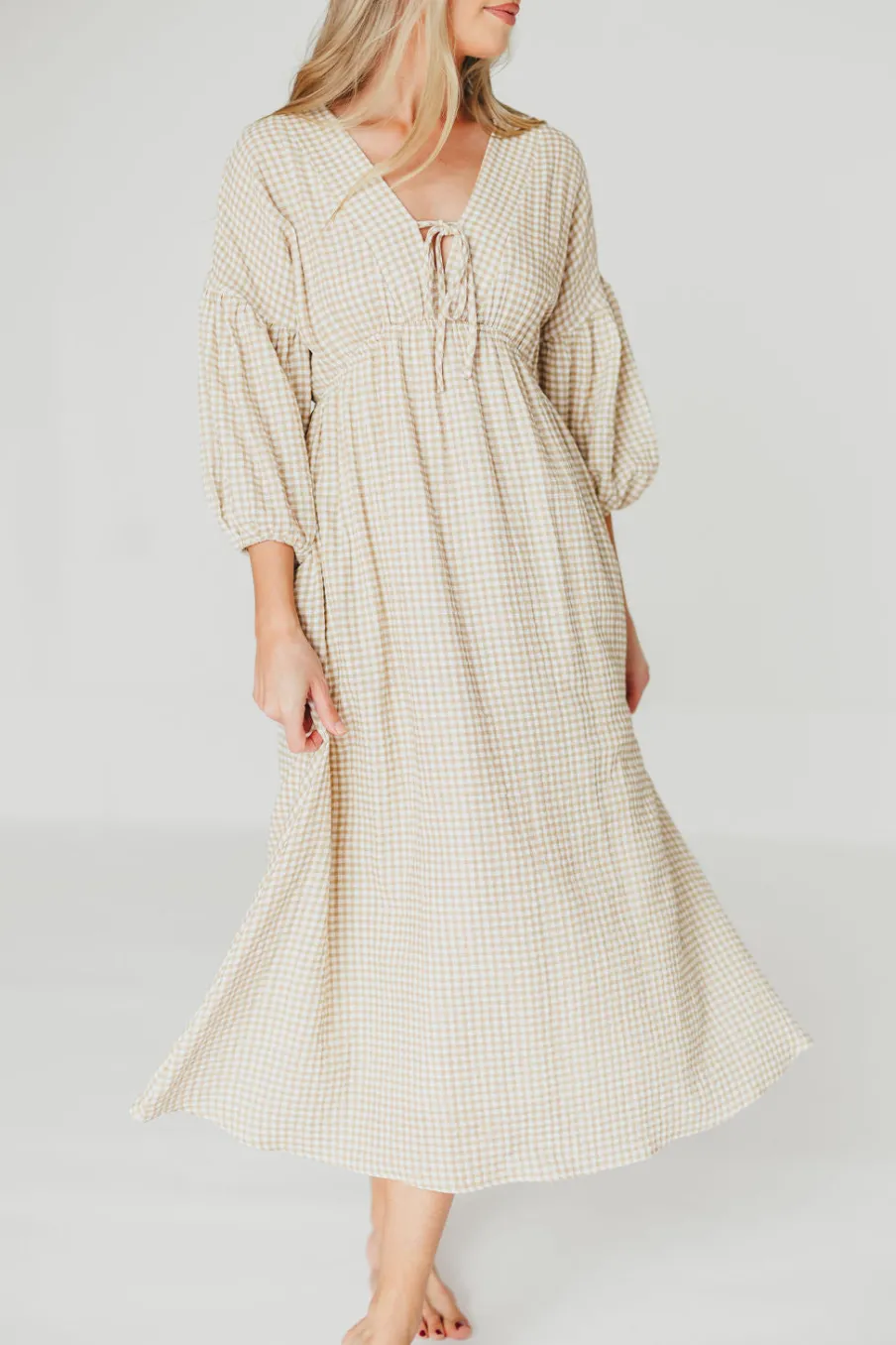 Hot Worth Collective Hunter Printed Gauze Midi Dress in Natural Plaid - Bump Friendly
