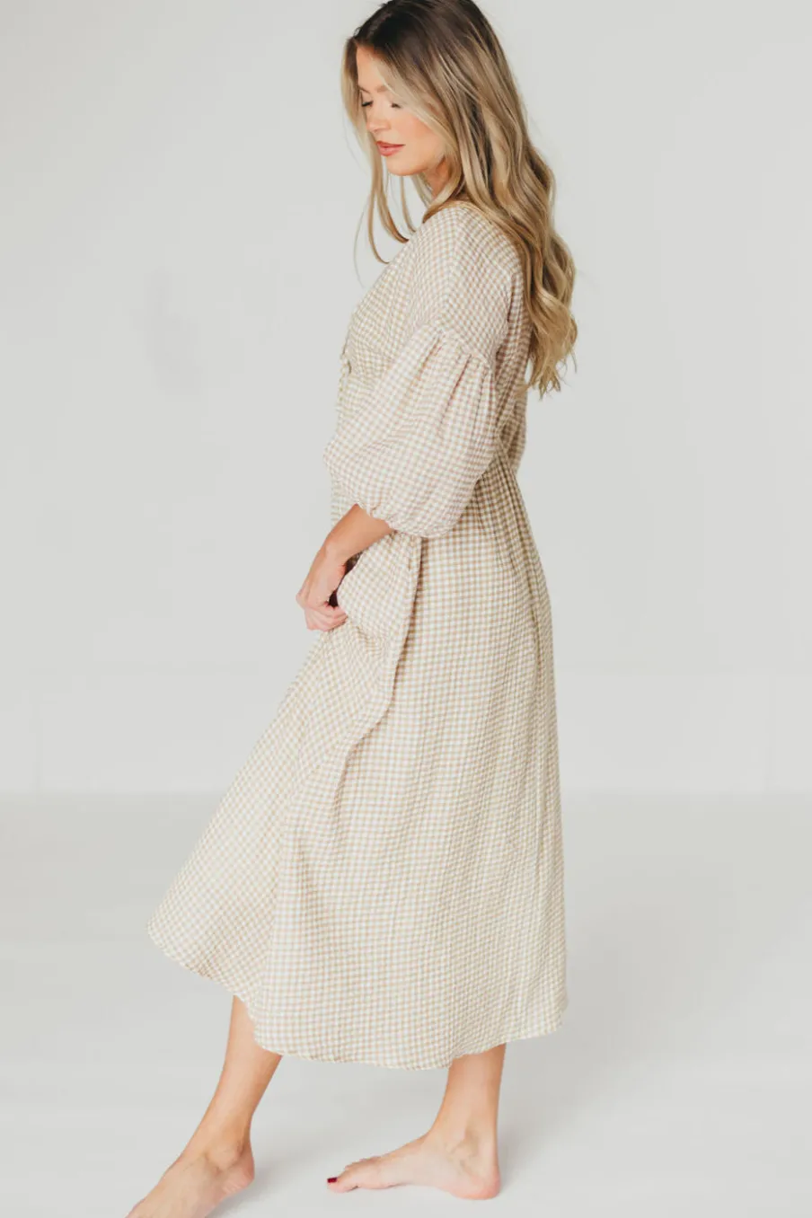 Hot Worth Collective Hunter Printed Gauze Midi Dress in Natural Plaid - Bump Friendly