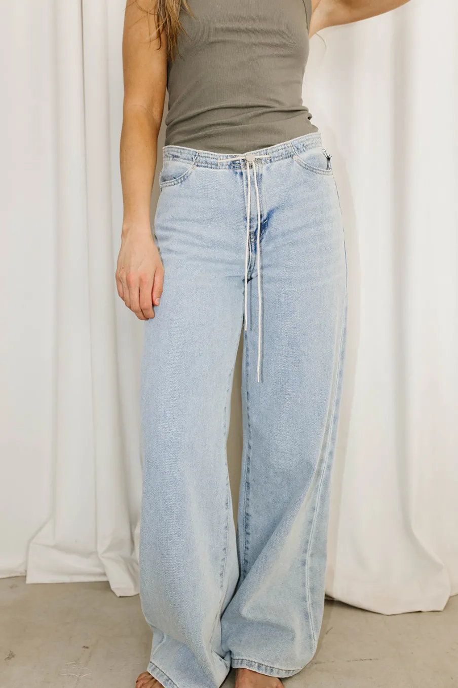 Discount Worth Collective Jade Drawstring Wide Leg Jean in Cast Off