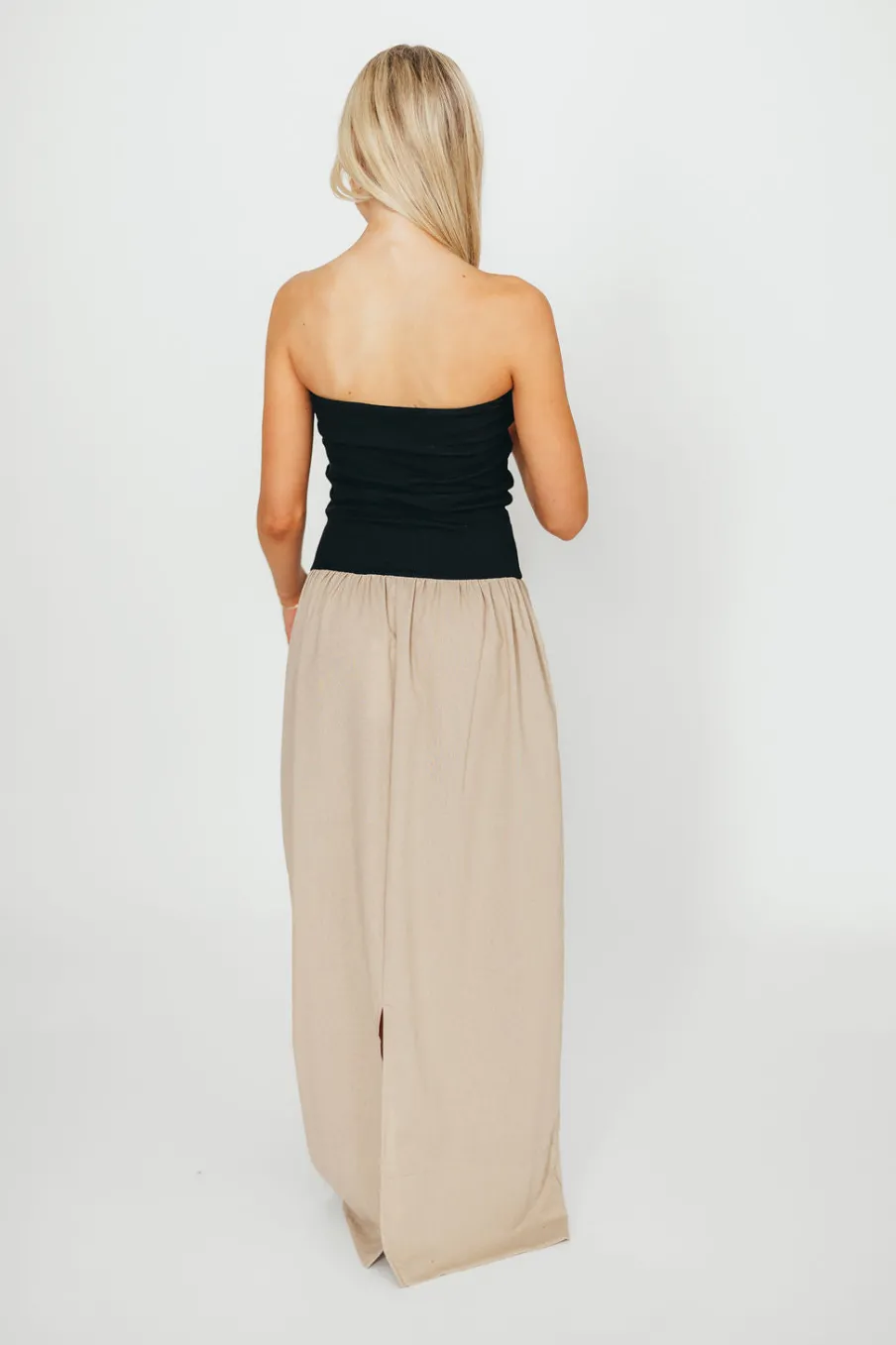 Outlet Worth Collective Kaylee Linen and Ribbed Knit Maxi Dress in Black/Tan