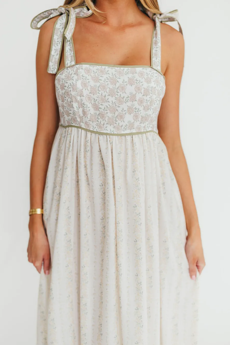 Online Worth Collective Kelly Adjustable Tie Maxi Dress in Pale Peach Floral *PRE-ORDER*