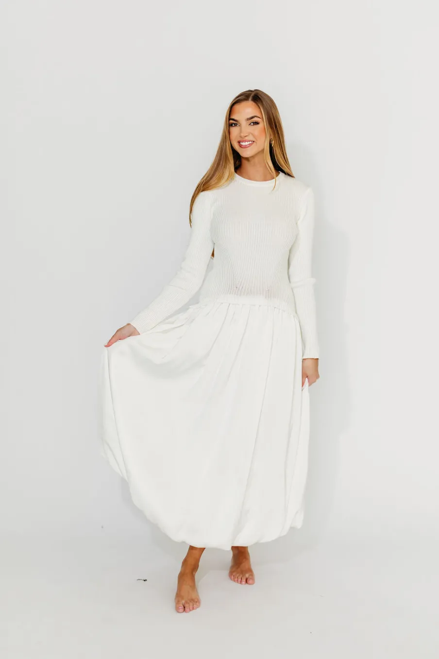 Online Worth Collective Kerriann Sweater Poplin Mix Maxi Dress in Off-White