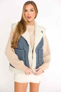 Best Worth Collective Lake Tahoe Ski Graphic Oversized Sweater in Beige
