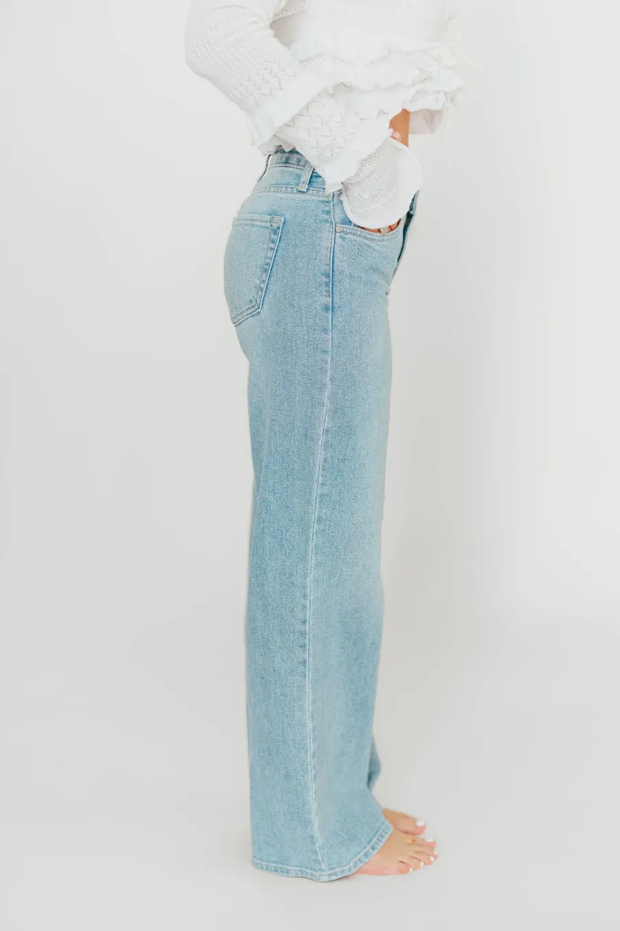Fashion Worth Collective Laurel Wide Leg Jean in Light Denim