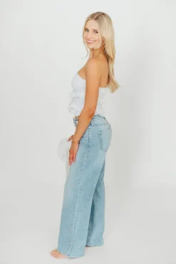 Fashion Worth Collective Laurel Wide Leg Jean in Light Denim