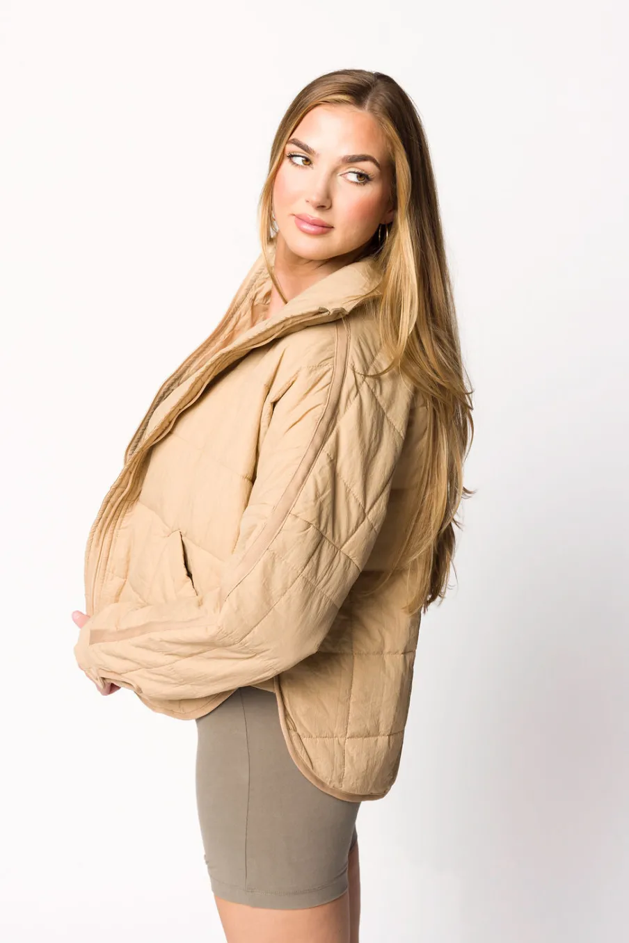 Discount Worth Collective Layla Puffer Jacket in Oat