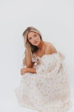 Hot Worth Collective Melody Maxi Dress with Pleats and Bow Detail in Yellow Rose Floral - B