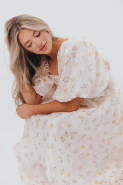Hot Worth Collective Melody Maxi Dress with Pleats and Bow Detail in Yellow Rose Floral - B