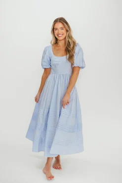 Outlet Worth Collective Milana 100% Cotton Puffed Sleeve Midi Dress in Baby Blue