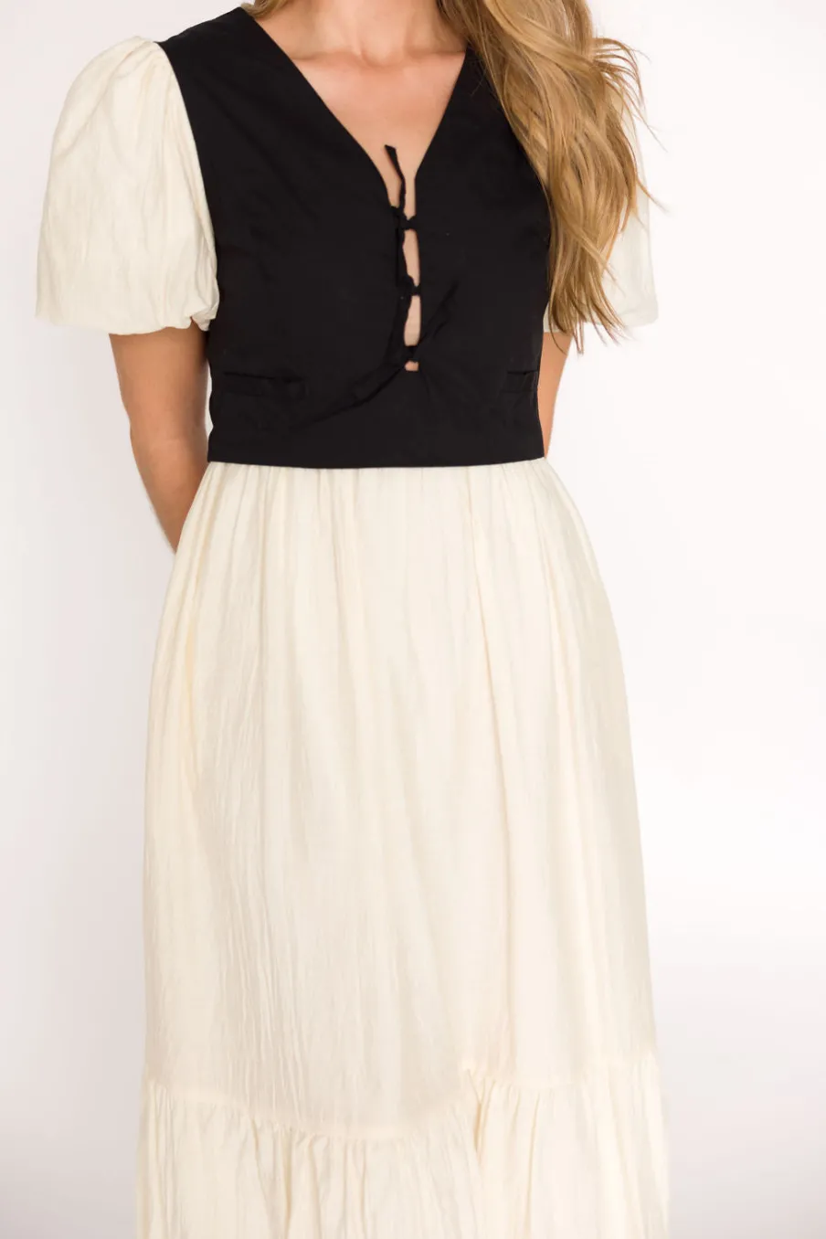 Clearance Worth Collective Mya Contrast Tie-Vest Midi Dress in Ivory/Black