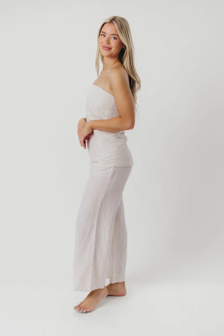 Outlet Worth Collective Myrna Linen Top in Khaki