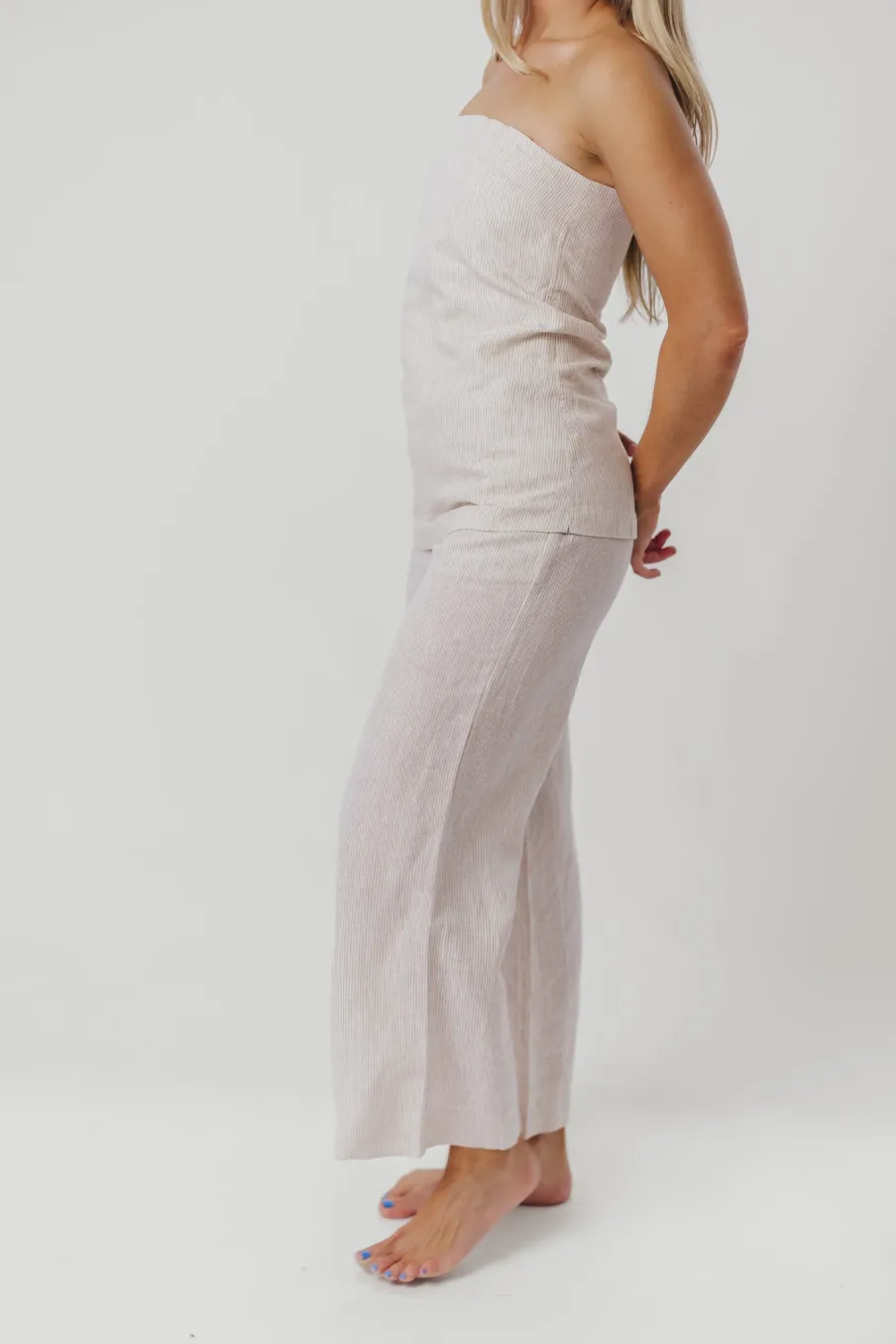 Outlet Worth Collective Myrna Linen Top in Khaki