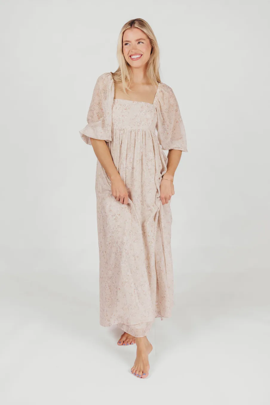 Online Worth Collective *New* Mona Maxi Dress with Smocking in Beige Floral - Bump Friendly &