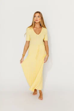 Discount Worth Collective Oakley Ribbed Maxi Dress in Light Yellow - Bump Friendly