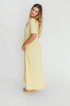Discount Worth Collective Oakley Ribbed Maxi Dress in Light Yellow - Bump Friendly
