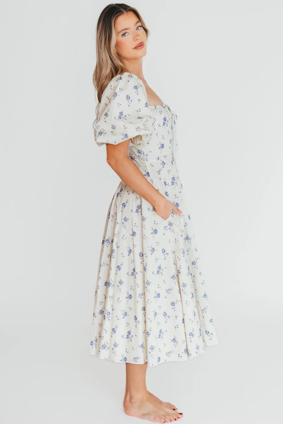 Outlet Worth Collective Olivia 100% Cotton Floral Printed Midi Dress in Ivory