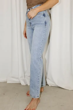 Fashion Worth Collective Peyton High Rise Straight Jean in Paloma