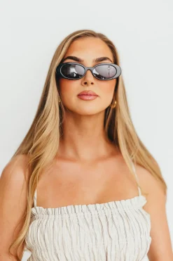 Best Worth Collective The Carter Sunglasses in Black