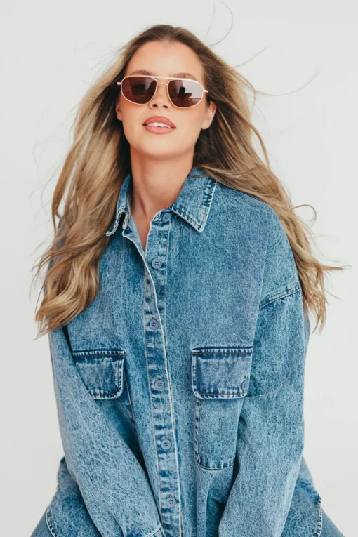 Hot Worth Collective The Halle Sunglasses in Gold-Brown