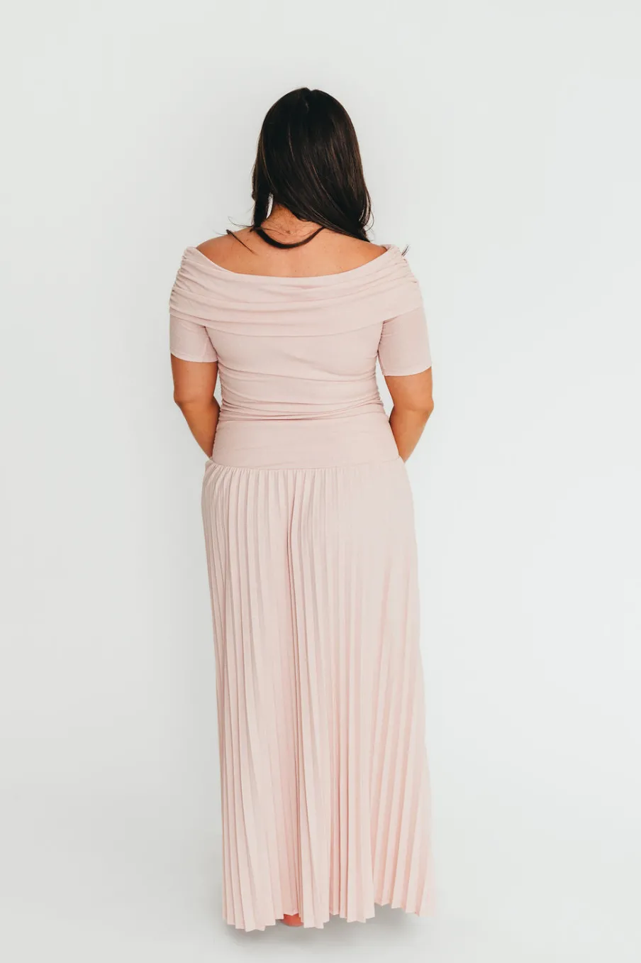 Online Worth Collective The Lennox Maxi Dress in Dusty Pink
