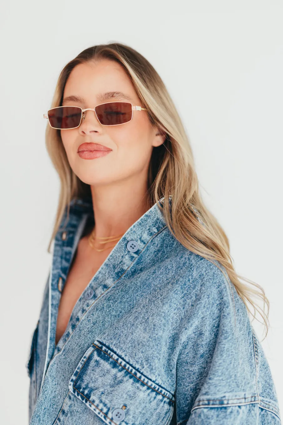 New Worth Collective The Monroe Sunglasses in Gold-Brown