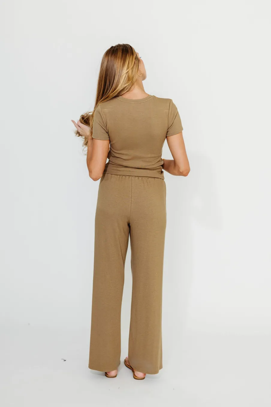Fashion Worth Collective The Muse Knit Ribbed Short Sleeve Top & Pants Set in Mocha