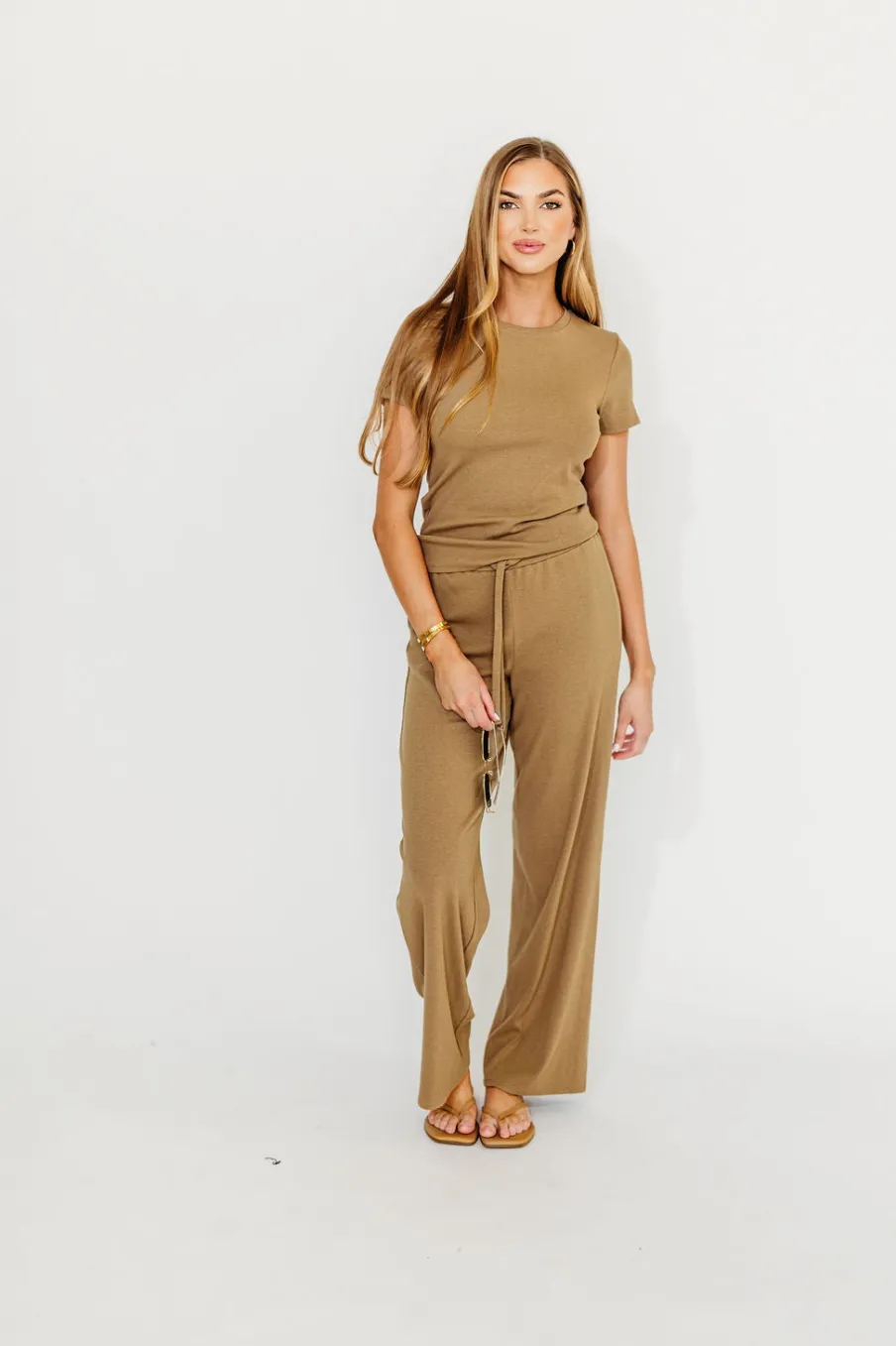 Fashion Worth Collective The Muse Knit Ribbed Short Sleeve Top & Pants Set in Mocha