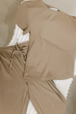 Fashion Worth Collective The Muse Knit Ribbed Short Sleeve Top & Pants Set in Mocha