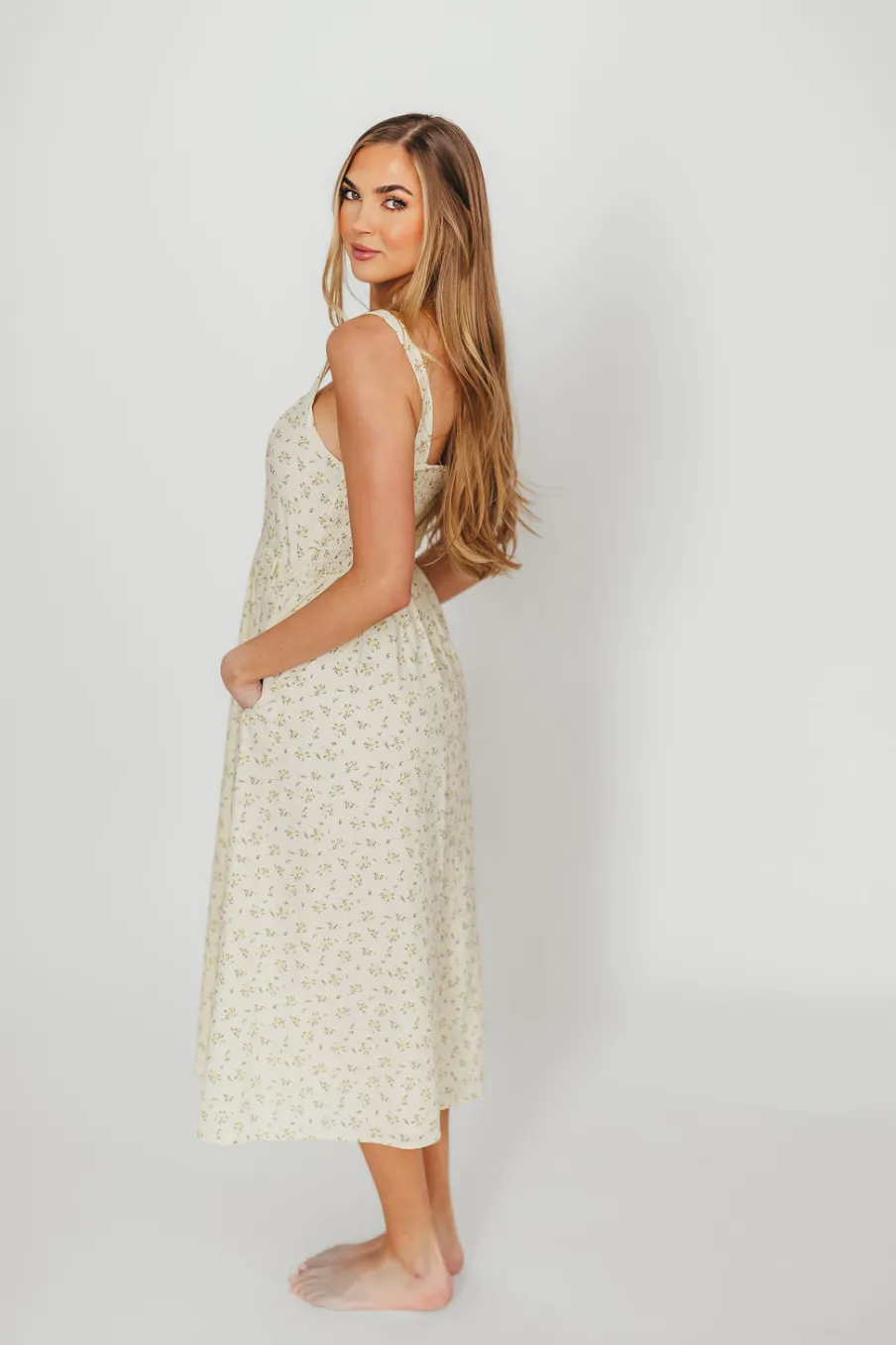 Best Worth Collective Tinsley 100% Cotton Midi Dress in Cream Floral