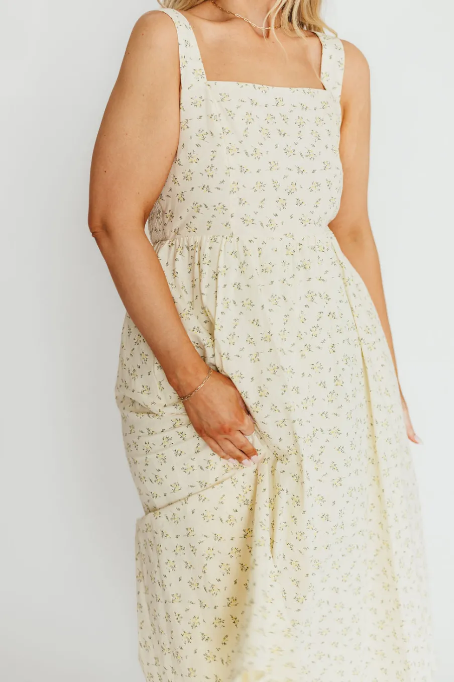Best Worth Collective Tinsley 100% Cotton Midi Dress in Cream Floral