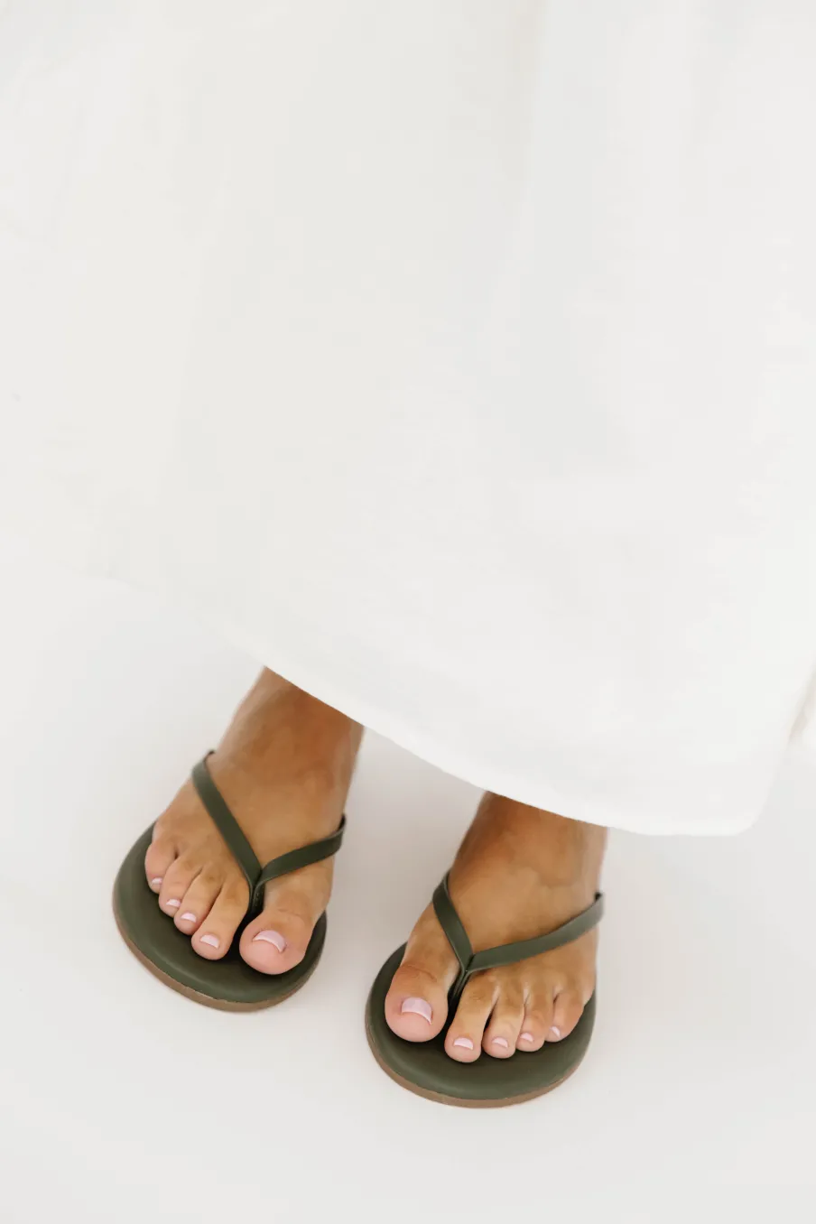 Fashion Worth Collective TKEES Lily Liners in Forest