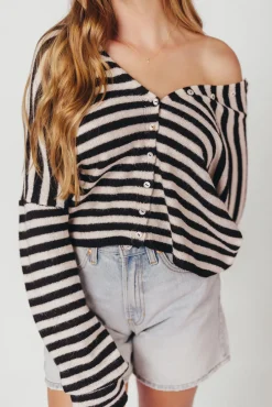 Discount Worth Collective Tommie Longer Length Short in Light Denim