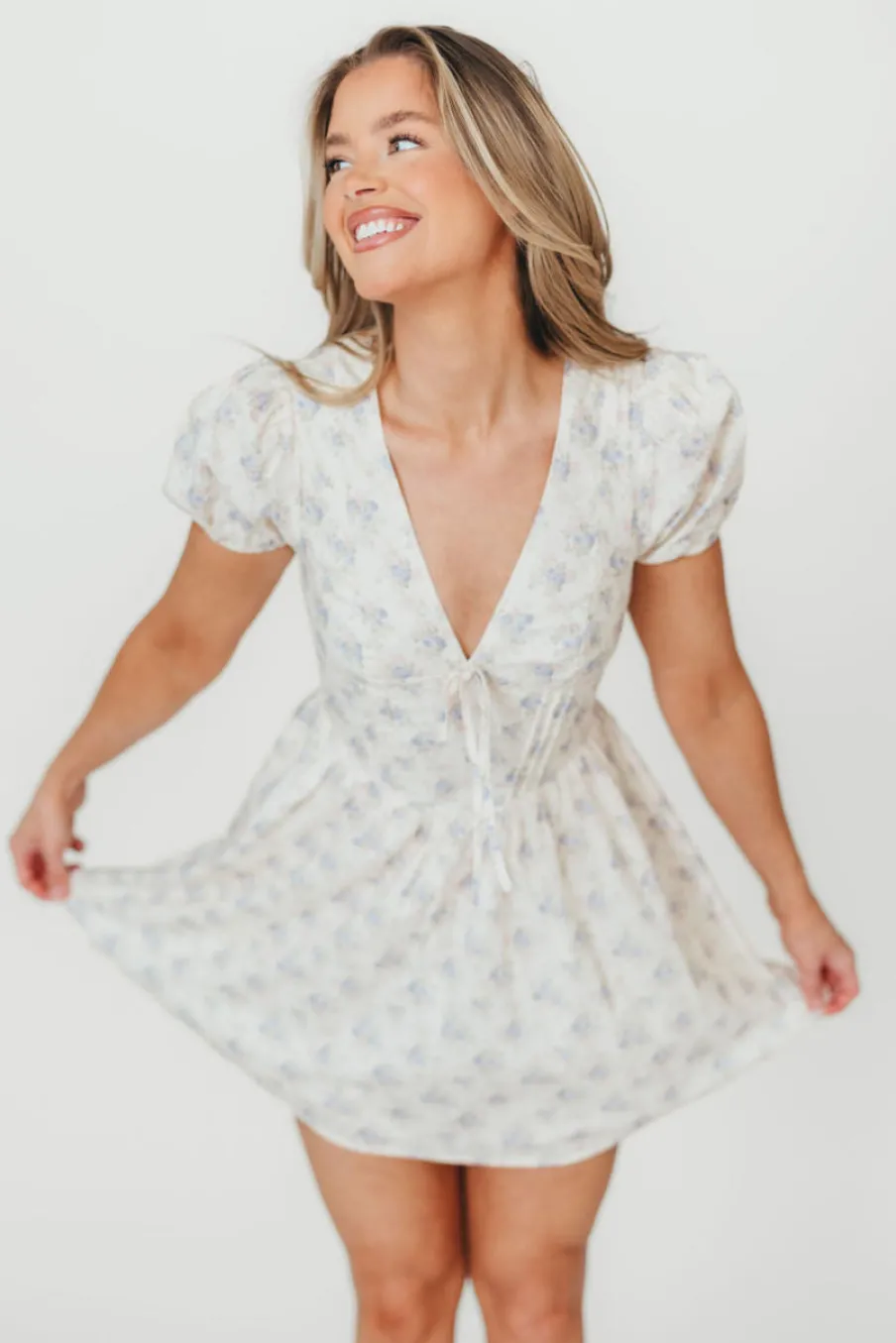 Outlet Worth Collective Veronica Mini Dress in Cream/Lilac Floral